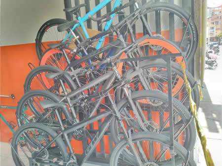 Almacén de Bicicletas Ruiz - Almacén de bicicletas, Taller de bicicletas, Repuestos para bicicletas, Accesorios, Mantenimiento ciclas. Barrio Cedritos, norte de Bogotá.