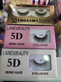 Distribuidora de Belleza Lucía Pallet. Barrio Cedritos, norte de Bogotá.  Venta de productos de belleza de líneas profesionales para maquillaje, cuidado de las manos, cabello.  Centro Comercial Futuro 140.