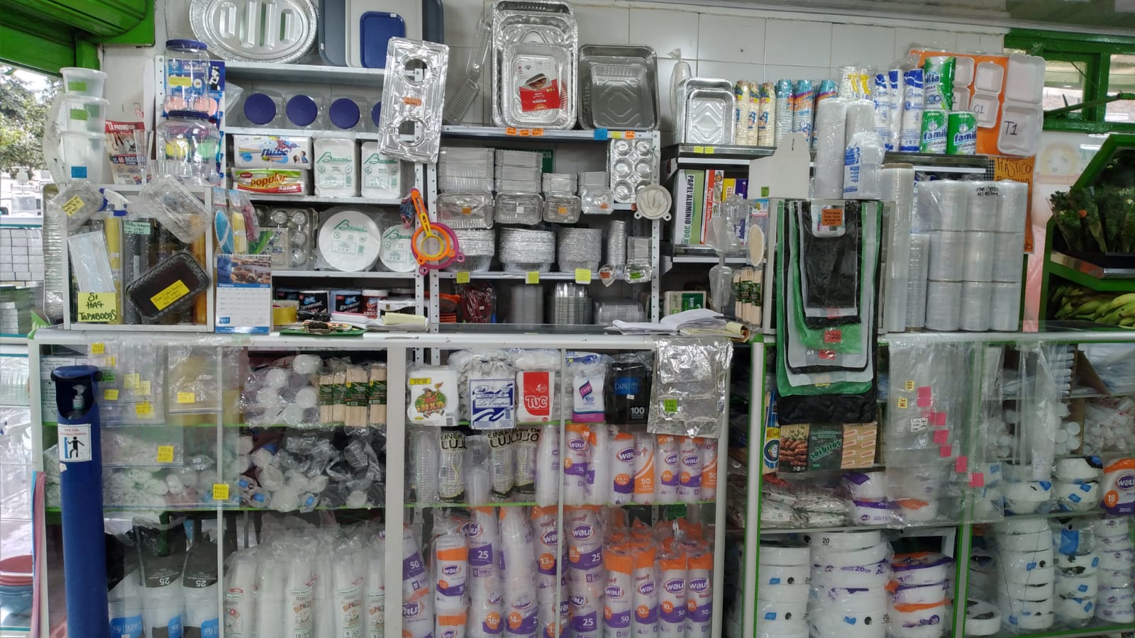 Domicilios productos plasticos desechables Cedritos Bogota Mayorista bolsas platos