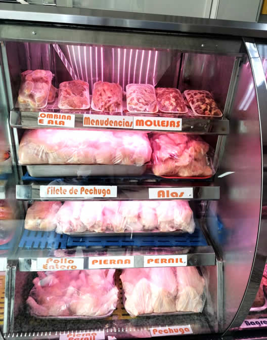 Lomicarnes. Servicio domicilio venta de carnes, res, pollo, pescado, ternera, visceras. Barrio Cedritos, norte de Bogotá.  Venta de carnes finas. Especialidad en ganado costeño.