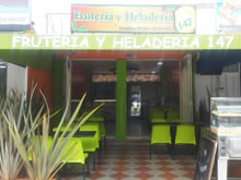 Cedritos, Bogotá. Frutería y Heladería 147. Domicilios. Helados, Malteadas, Banana split, Jugos naturales, Pan de bono.