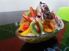 Cedritos, Bogotá. Frutería y Heladería 147. Domicilios. Helados, Malteadas, Banana split, Jugos naturales, Pan de bono.