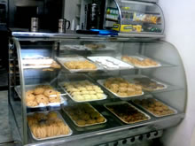 Pan Box. Cedritos, Bogotá. Panadería, domicilio, almuerzos, desayunos, restaurante, venta de pan, cafetería, postres, galletas, pasteles de pollo, empanadas.